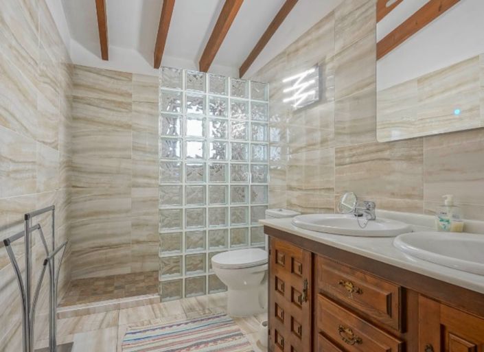 Image No.24-5 Bed Villa for sale