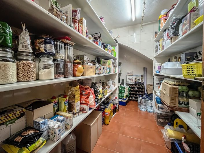 Image No.8-7 Bed Villa for sale