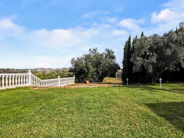 Image No.18-7 Bed Villa for sale