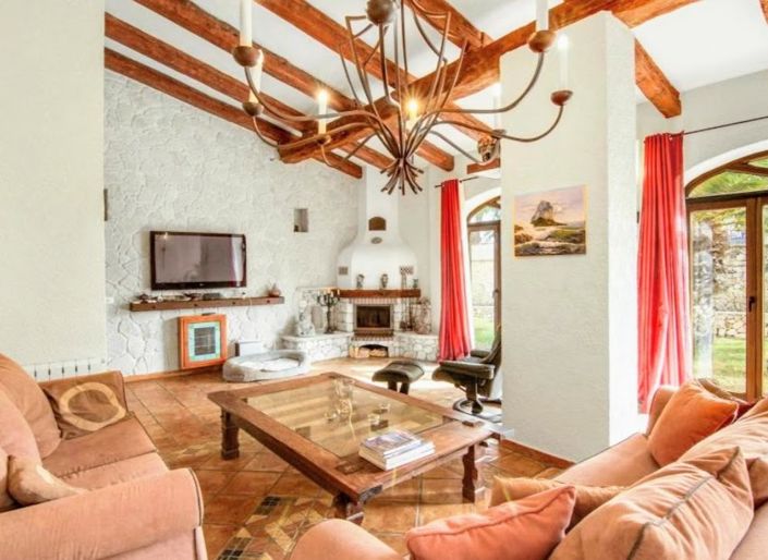 Image No.3-7 Bed Villa for sale