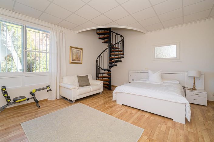 Image No.19-6 Bed Villa for sale