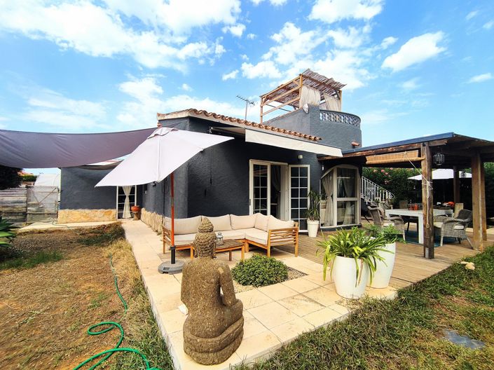 Image No.1-2 Bed Villa for sale