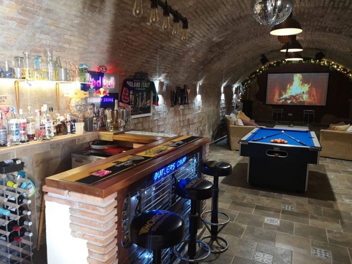 Image No.7-7 Bed Villa for sale