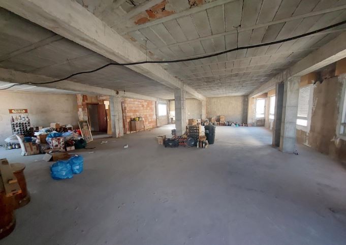 Image No.16-5 Bed Townhouse for sale