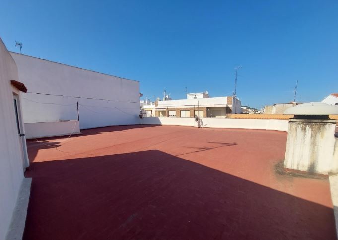 Image No.19-5 Bed Townhouse for sale