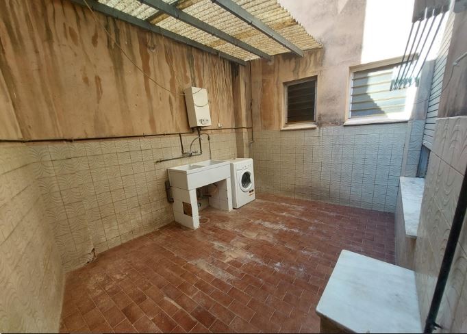 Image No.9-5 Bed Townhouse for sale