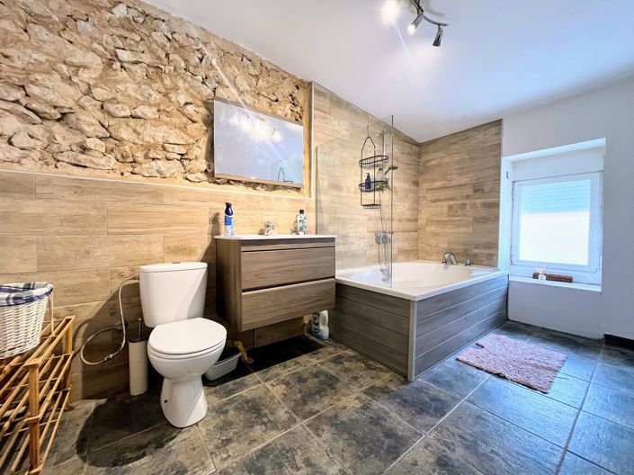 Image No.17-5 Bed Townhouse for sale