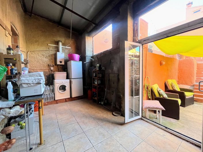 Image No.20-5 Bed Townhouse for sale