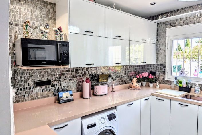 Image No.14-4 Bed Villa for sale