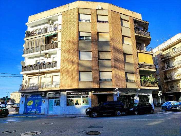 Image No.1-3 Bed Apartment for sale