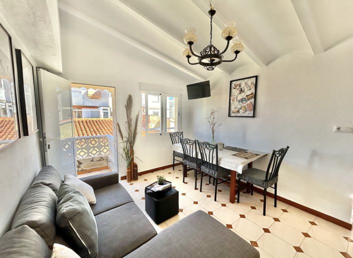 Image No.17-7 Bed Villa for sale