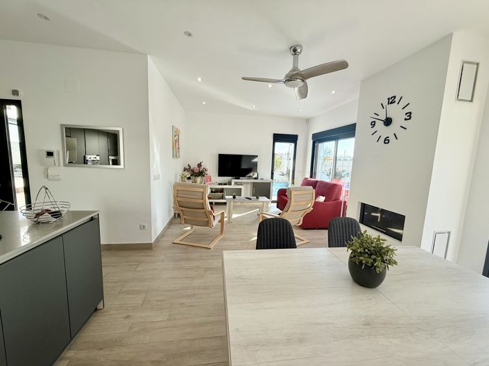 Image No.11-3 Bed Villa for sale