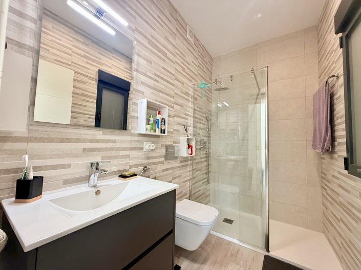 Image No.6-3 Bed Villa for sale