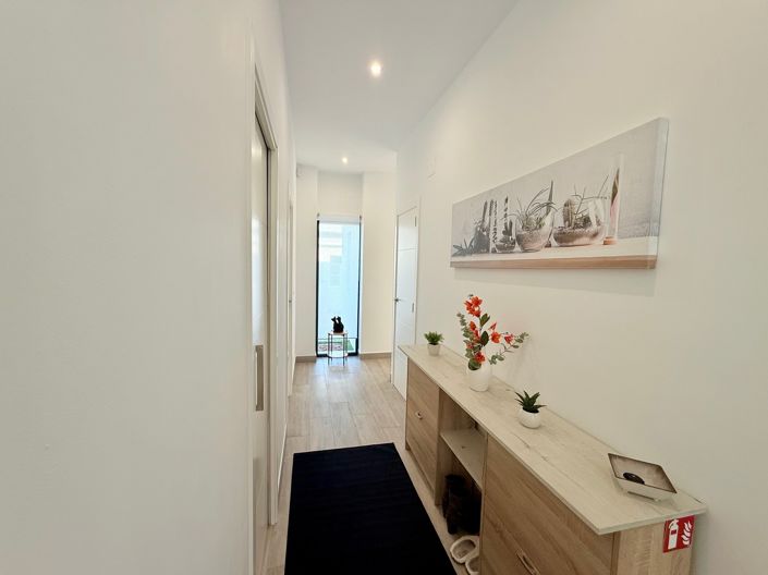 Image No.9-3 Bed Villa for sale