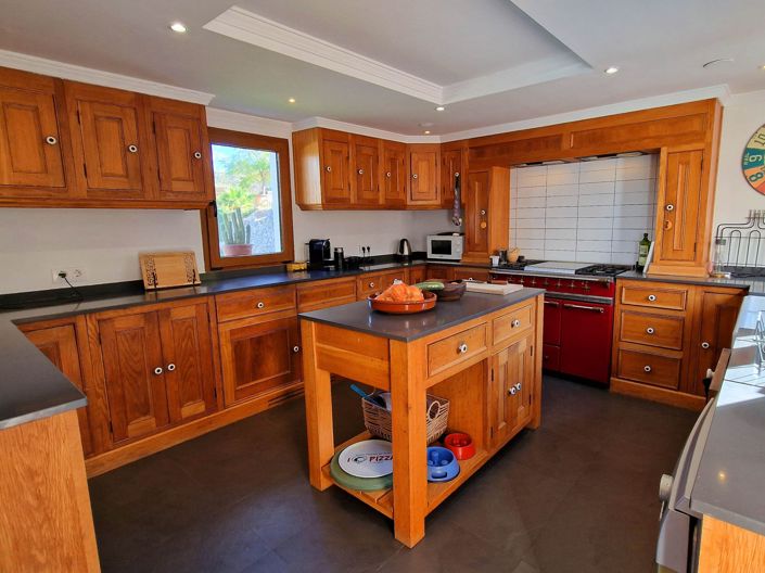 Image No.14-5 Bed Villa for sale