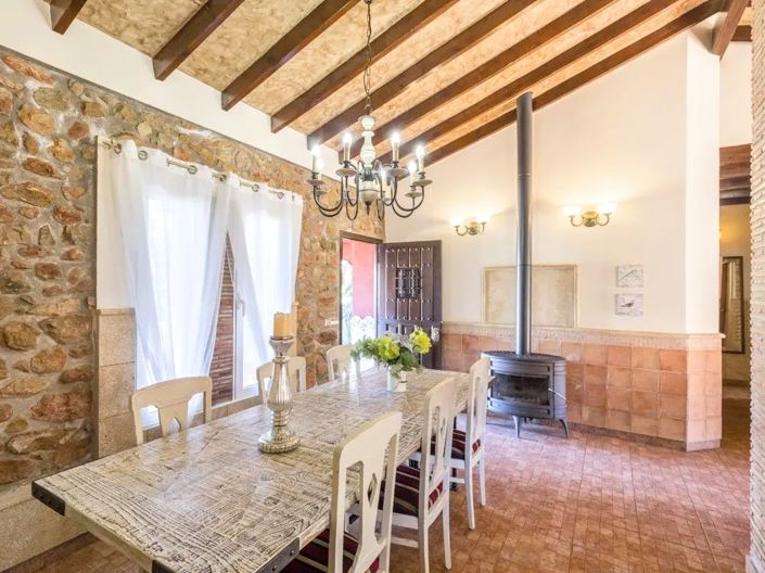 Image No.20-12 Bed Villa for sale