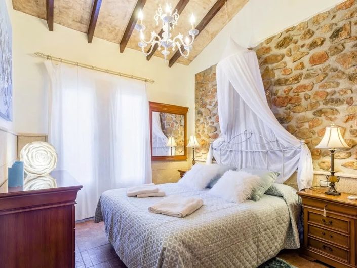 Image No.25-12 Bed Villa for sale