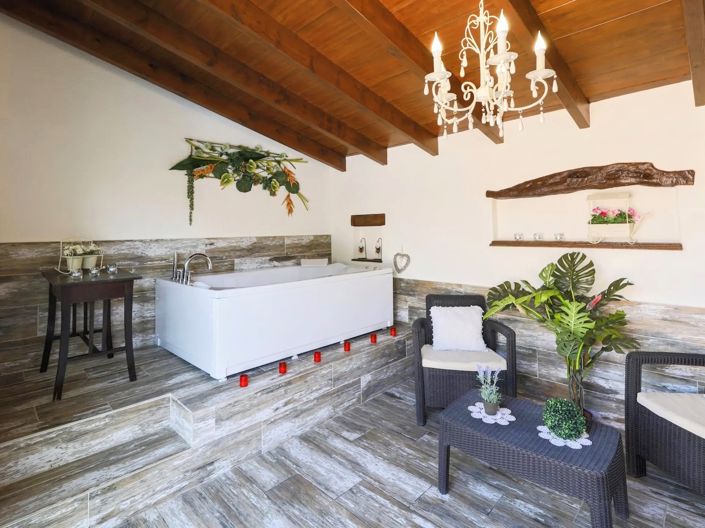 Image No.31-12 Bed Villa for sale