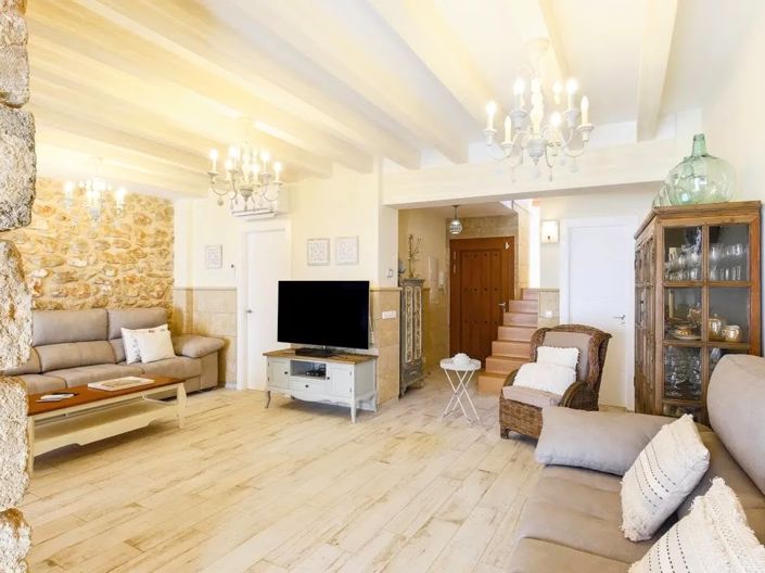 Image No.4-12 Bed Villa for sale