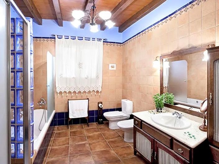 Image No.42-12 Bed Villa for sale