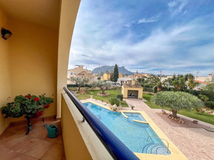 Image No.18-3 Bed Villa for sale