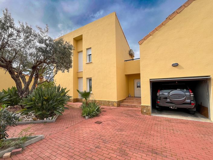 Image No.23-3 Bed Villa for sale