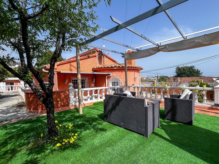 Image No.1-3 Bed Villa for sale