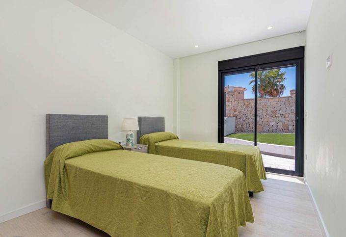 Image No.11-4 Bed Villa for sale