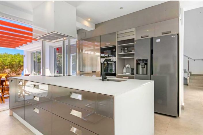 Image No.5-5 Bed Villa for sale