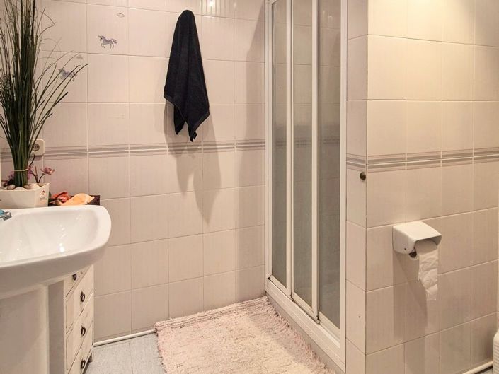 Image No.12-4 Bed Villa for sale