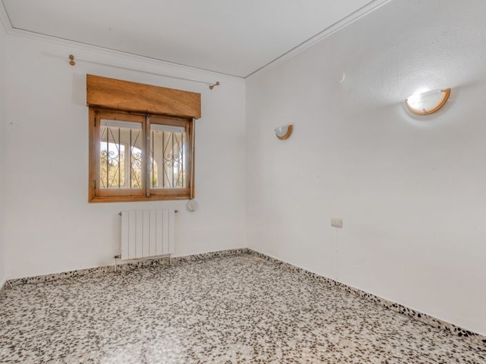 Image No.11-4 Bed Villa for sale