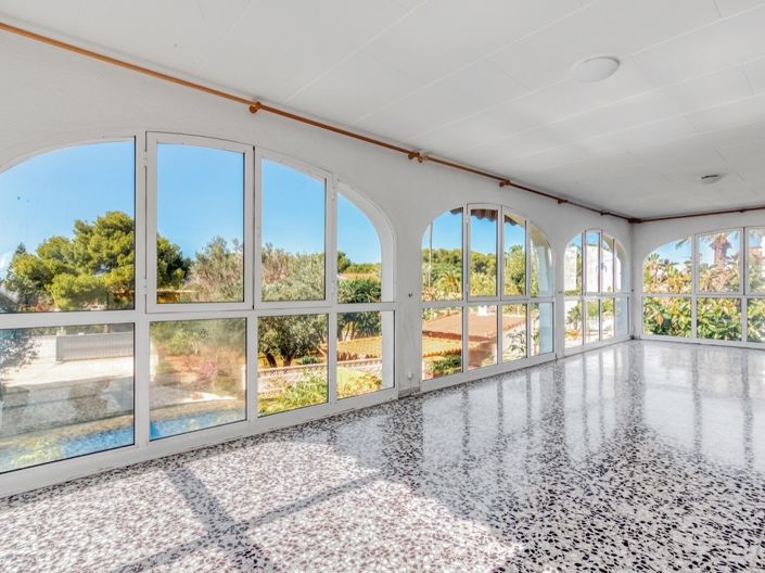 Image No.15-4 Bed Villa for sale