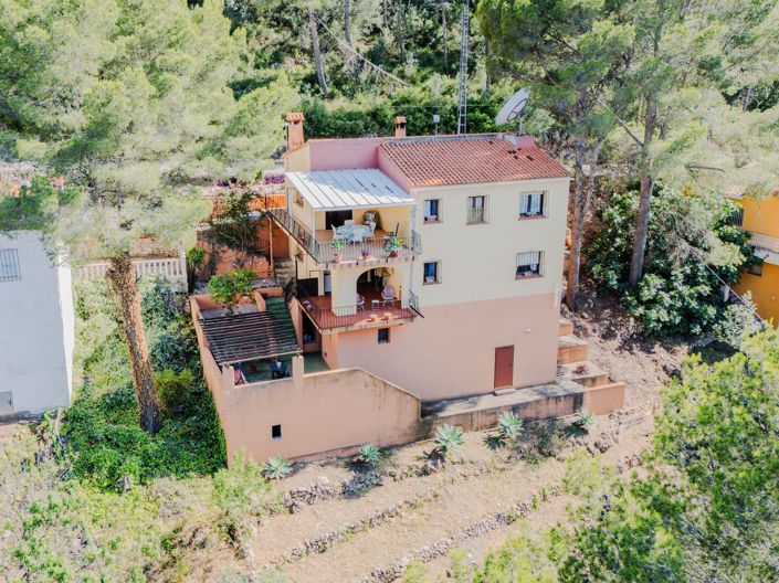 Image No.1-3 Bed Villa for sale
