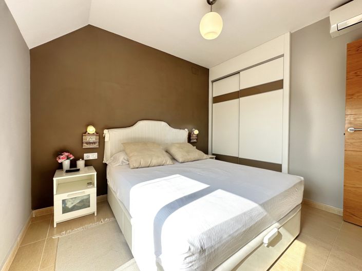 Image No.11-3 Bed Apartment for sale