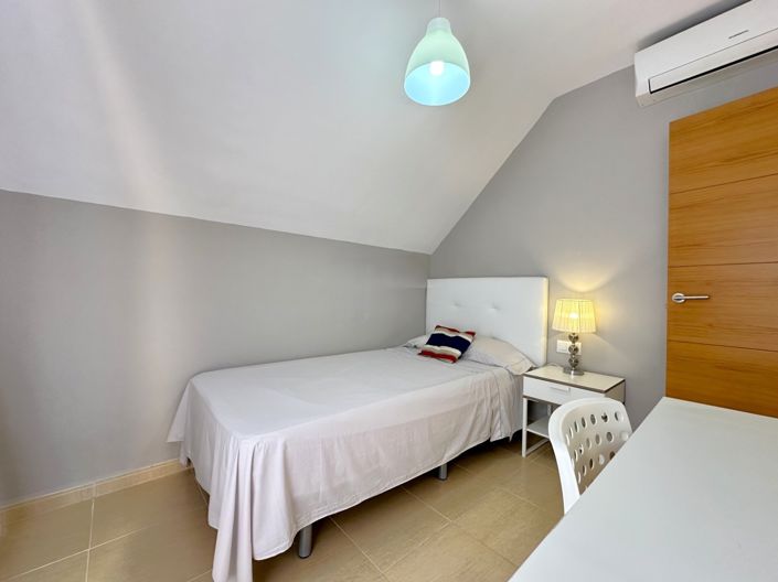 Image No.14-3 Bed Apartment for sale