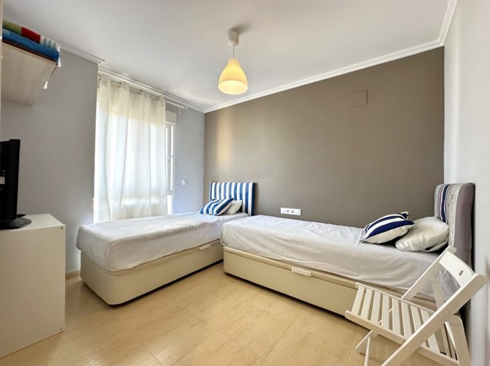 Image No.8-3 Bed Apartment for sale