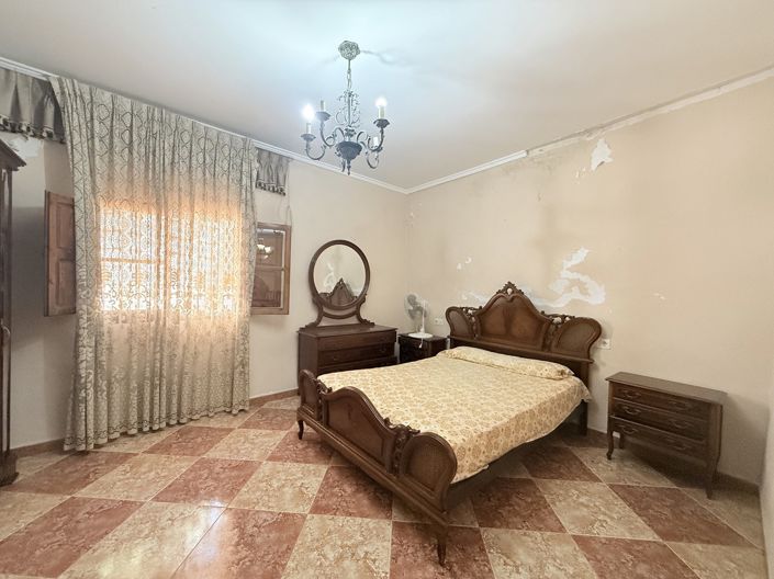 Image No.9-3 Bed Townhouse for sale