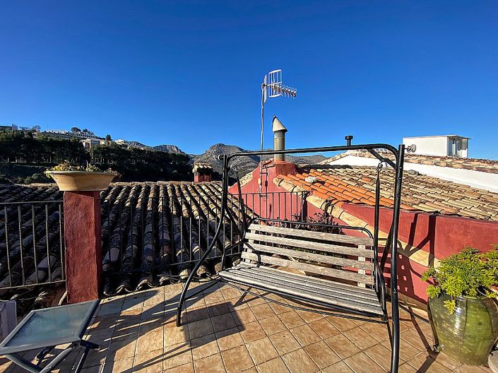 Image No.18-5 Bed Townhouse for sale