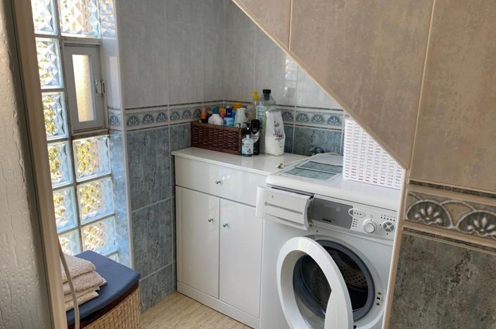 Image No.14-3 Bed Townhouse for sale