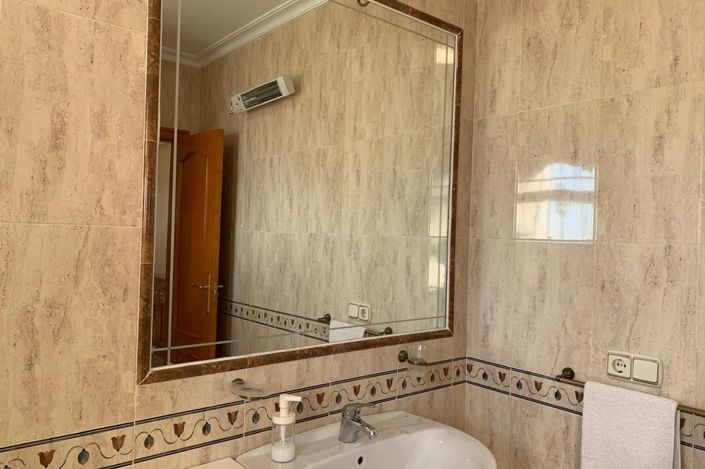 Image No.29-3 Bed Townhouse for sale