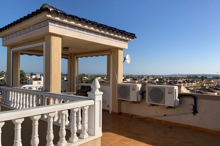 Image No.36-3 Bed Townhouse for sale