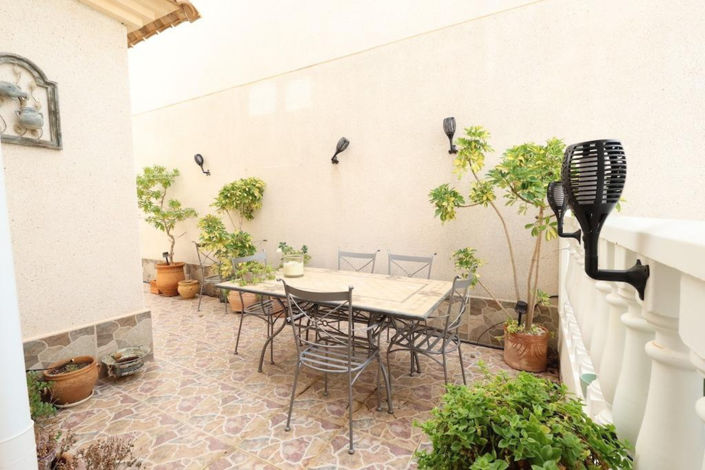 Image No.19-2 Bed Villa for sale