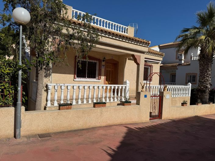 Image No.6-3 Bed Villa for sale