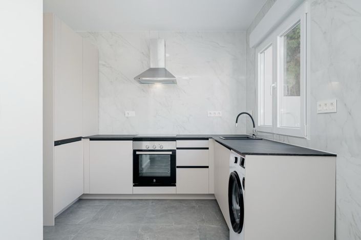 Image No.10-3 Bed Townhouse for sale