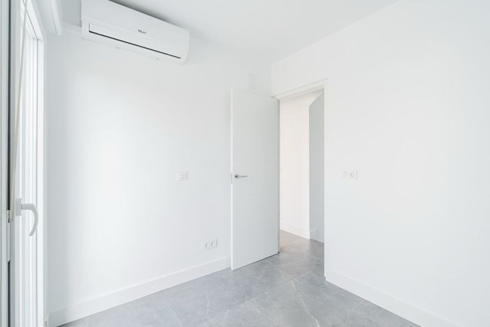 Image No.17-3 Bed Townhouse for sale