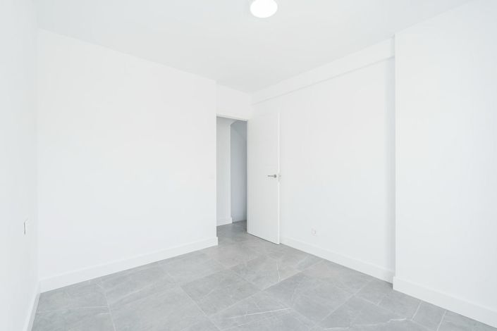 Image No.18-3 Bed Townhouse for sale