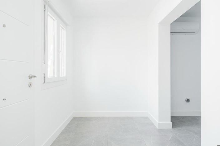 Image No.21-3 Bed Townhouse for sale