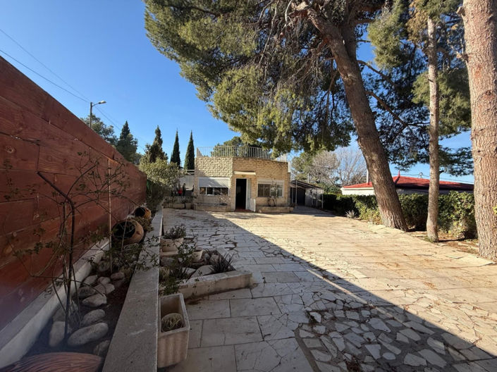 Image No.29-3 Bed Villa for sale