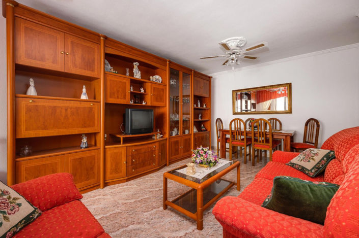 Image No.20-4 Bed Apartment for sale