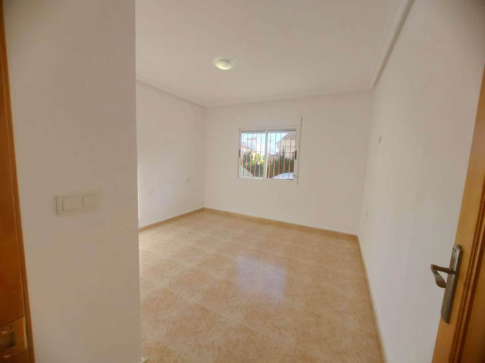 Image No.7-3 Bed Villa for sale